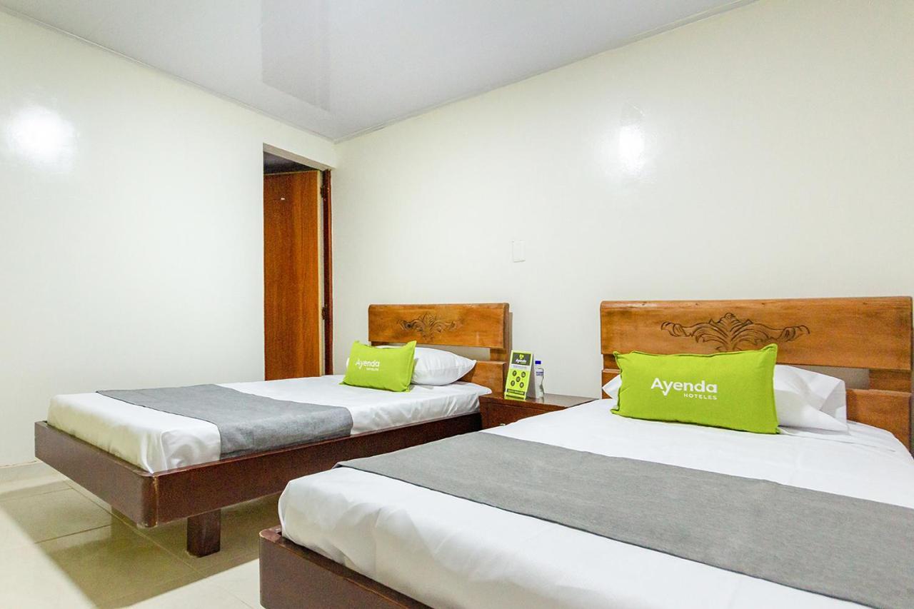 Hotel Ayenda Casa Howard 1092 Богота Екстериор снимка