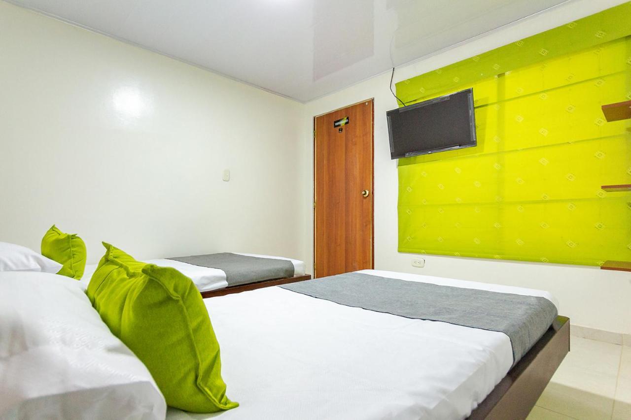 Hotel Ayenda Casa Howard 1092 Богота Екстериор снимка