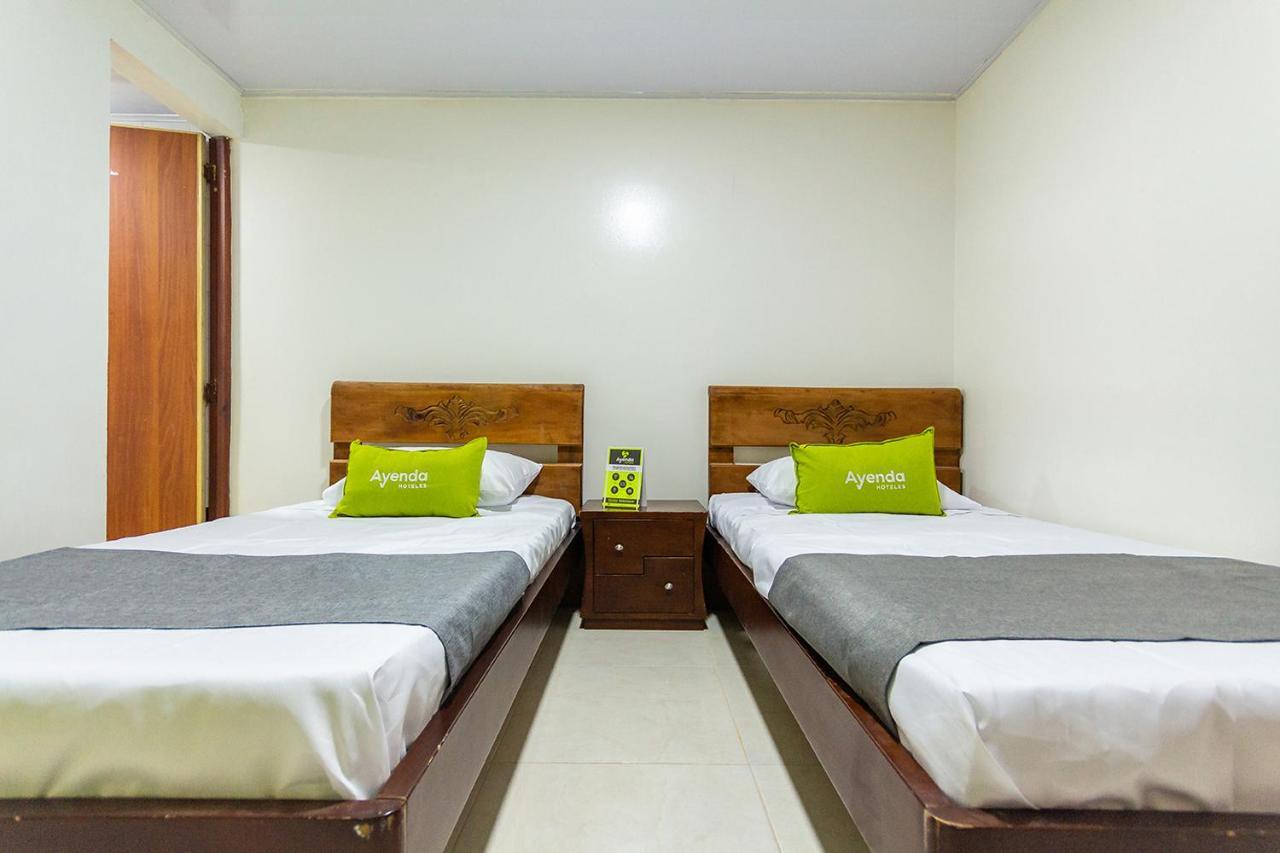 Hotel Ayenda Casa Howard 1092 Богота Екстериор снимка